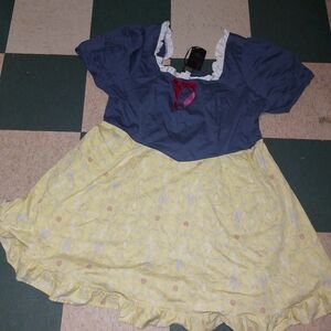 Snow White Dress/Halloween costume